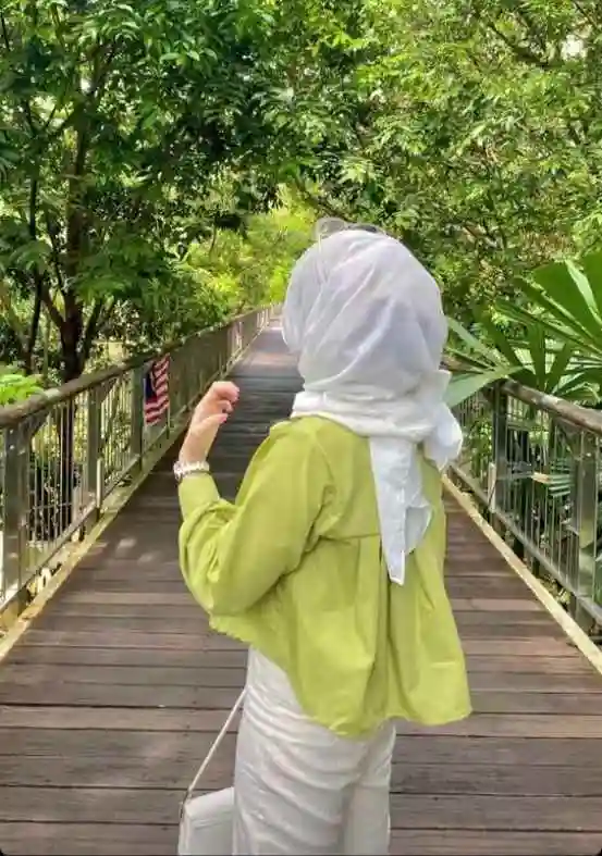 Baju Warna Lemon Cocok Dengan Jilbab Warna Putih