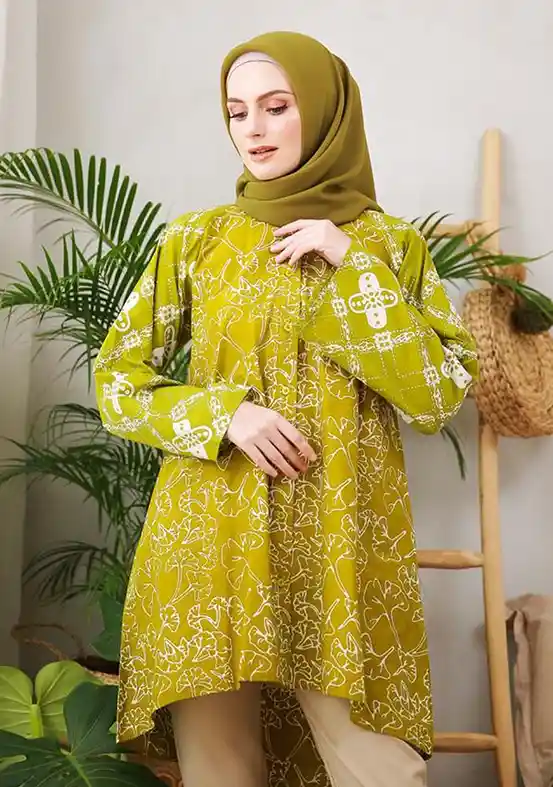 Batik dan Hijab Warna Lime